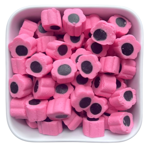 Kokos Blomster fra Malaco â blomsterformet slik med smag af kokos, lakrids og jordbĂŚr. Findes hos SlikEkspressen.