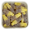 Tofarvede vingummiflasker med smag af cola og mango, dækket af sukker – Cola Mango Flasker fra Malaco.