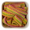 Miami Pasta fra Haribo (Pasta Basta Miami) er syrlige vingummibånd med sukker i farverne orange, grøn, gul og rød.