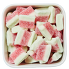 Bløde, sukkerdækkede vingummistykker i rød og grøn med smag af vandmelon – Watermelon Slices fra Vidal.