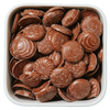 Runde stykker af cremet mælkechokolade – Lys Mælk fra Cloetta.