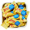 Marabou Mini – små, gule indpakkede stykker mælkechokolade med cremet konsistens og klassisk smag.